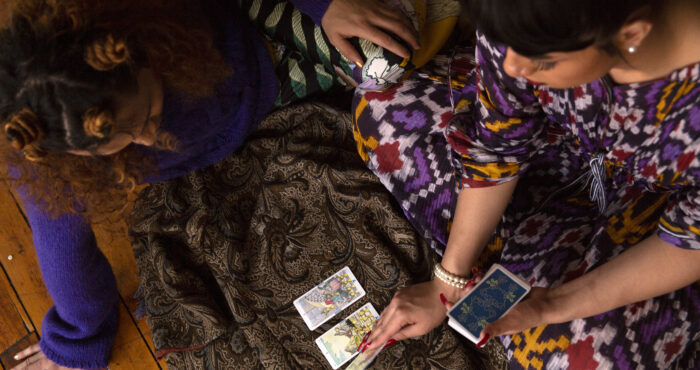 People playing Tarot